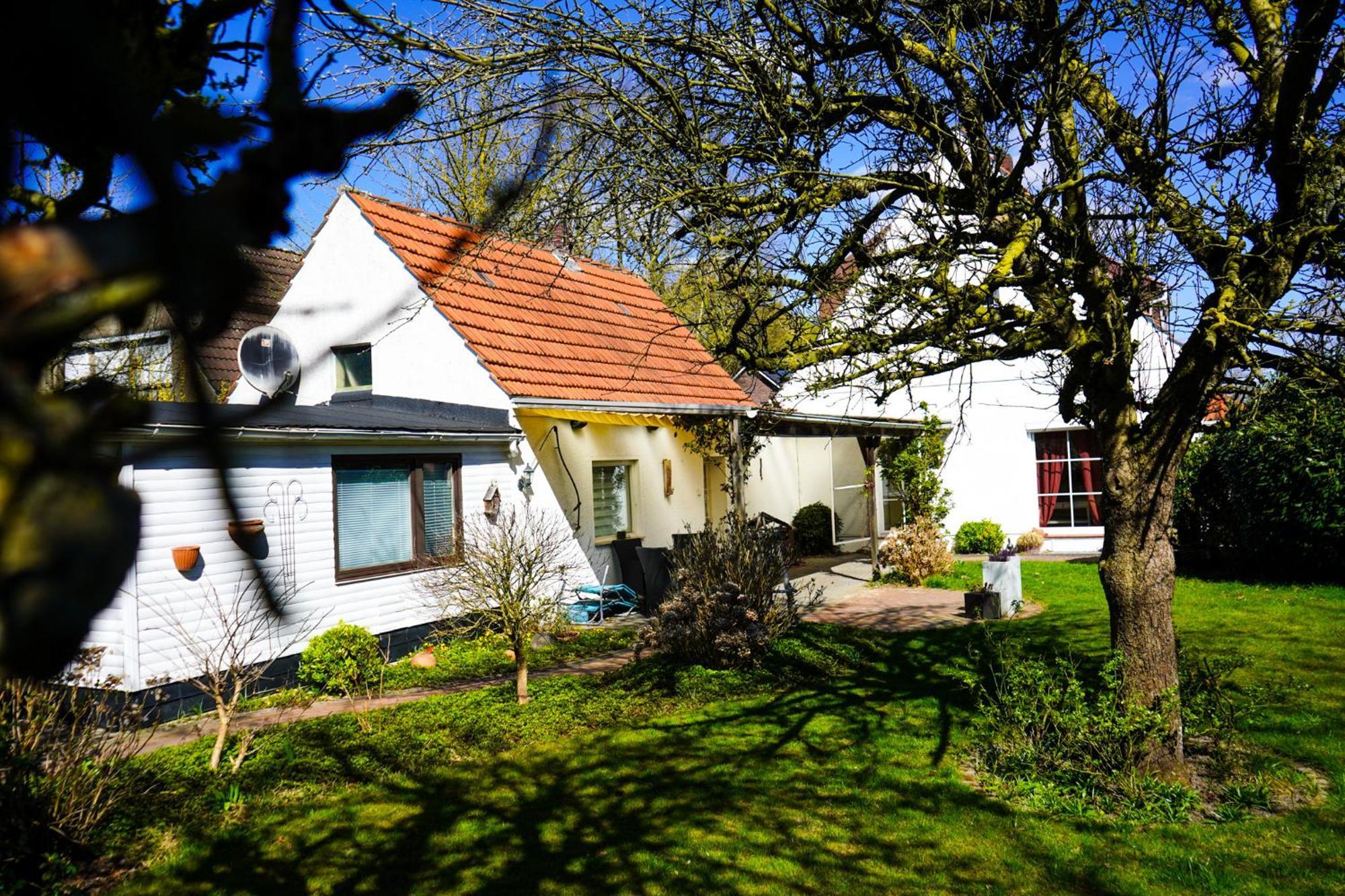 Gemuetliches Haus Mit Grossem Traumhaften Garten BRE Eksteriør billede